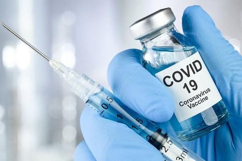 Tiêm vaccine COVID-19: Sẽ không phải tiêm ồ ạt và không theo dõi