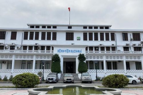 Bệnh viện Bạch Mai: Lá cờ đầu trong công tác khám chữa bệnh của cả nước