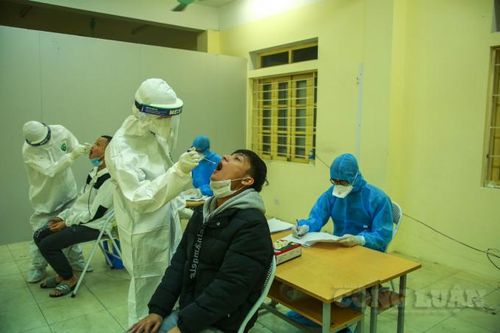 Hà Nội: Xét nghiệm miễn phí cho hơn 4.000 công dân nhập ngũ