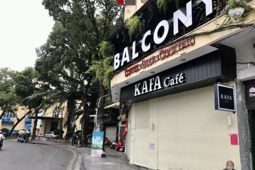 Hà Nội: Băn khoăn khi quán ăn hoạt động bình thường, cà phê đóng cửa...