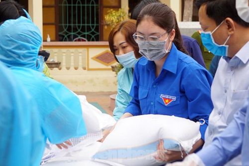 TP Hải Phòng tiếp tế gần 8 tấn gạo, thịt cho người dân khu phong tỏa
