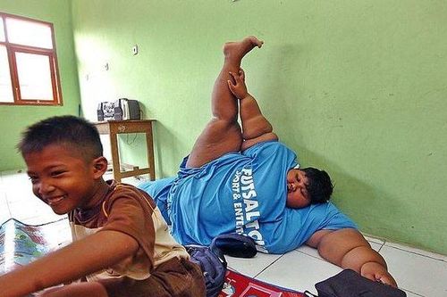 Màn 'lột xác' ngoạn mục của cậu bé từng nặng gần 200kg
