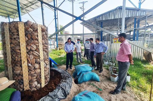 Khảo sát các trang trại hữu cơ tại huyện Tịnh Biên
