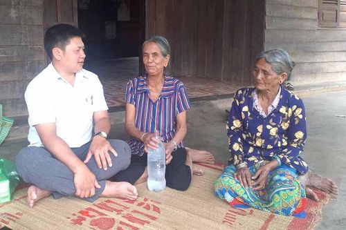 Chư Prông phát huy vai trò người có uy tín