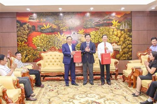 Bí thư Tỉnh ủy Lê Quang Tùng: Chính quyền sẽ luôn đồng hành với doanh nghiệp