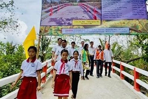 Kiều bào Việt Nam và những cây cầu kết nối quê hương