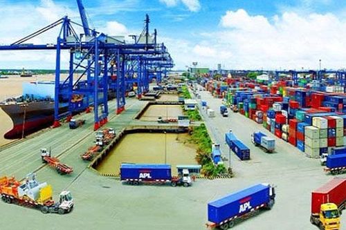 Xuất khẩu tiếp tục tăng mạnh, xuất siêu gần 3 tỷ USD