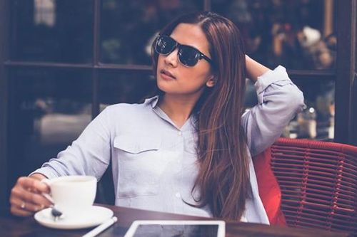 Tranh cãi việc những cô gái học vấn cao, muộn lấy chồng bị gọi là 'những cô gái còn thừa'