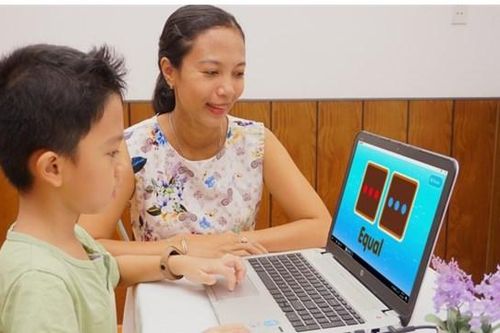 Học sinh lớp 1, lớp 2: Online còn hơn... không học