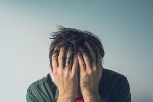 'Tôi nhận hàng trăm lời đe dọa vì mắc Covid-19'