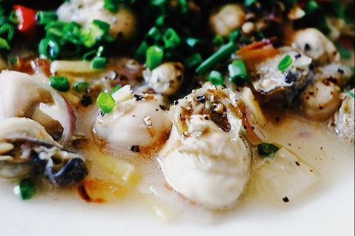 Cháo hàu và 4 món ăn đường phố ngon, rẻ ở Phú Yên