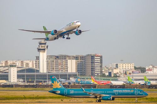 Bamboo Airways vượt Vietnam Airlines chặng TP.HCM - Hà Nội dịp Tết?