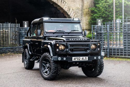 Land Rover Defender được độ thành bán tải