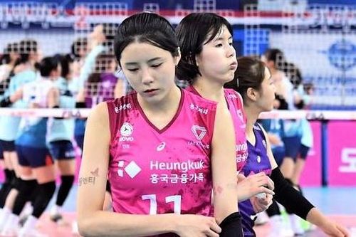 Nữ thần bóng chuyền Hàn Quốc cần có lời xin lỗi chân thành