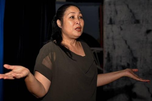 NSND Hồng Vân phản hồi thông tin đóng cửa sân khấu Phú Nhuận