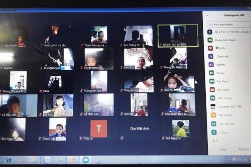 Vượt trở ngại dạy học online lớp 1