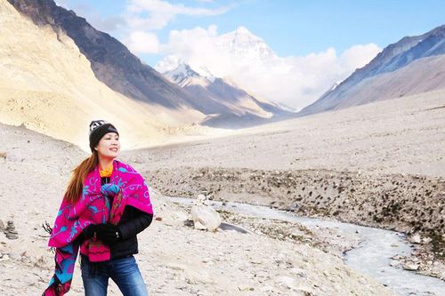 'Nhìn' Everest qua 'lăng kính' của Di Li
