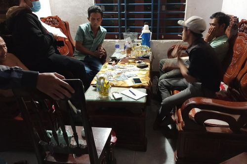 Xóa sòng bạc lớn