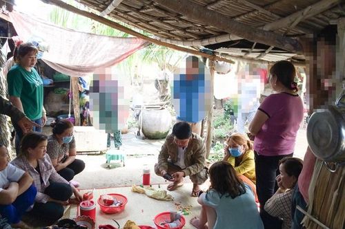 BĐBP Sóc Trăng bắt quả tang 9 đối tượng tổ chức đánh bạc ăn tiền