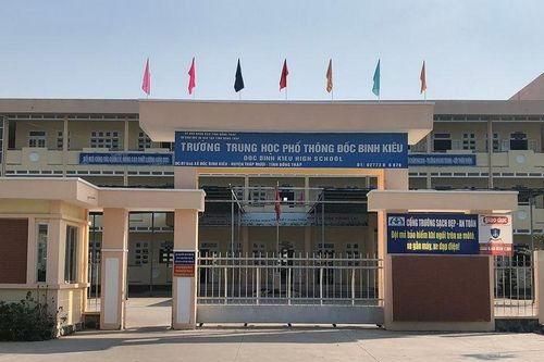 Làm rõ vụ học sinh bị bắt giữ tại trường đem đi hành hung