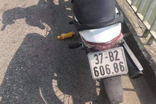 Để lại xe máy, nam thanh niên nghi nhảy cầu tự tử