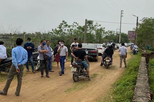 Sai lầm đầu tư: Nhà đất 'căng hơi' chớ dại đu đỉnh