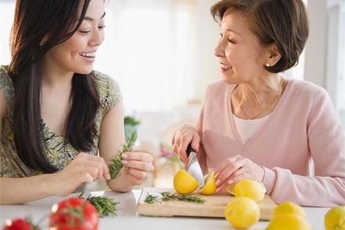 Bí quyết 'trị' mẹ chồng tai quái của bà mẹ 2 con