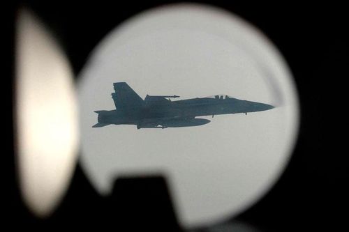 Năm máy bay trinh sát của NATO bị phát hiện gần biên giới Nga