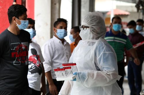 Malaysia bắt đầu tiêm chủng ngừa Covid, Thủ tướng tiêm đầu tiên