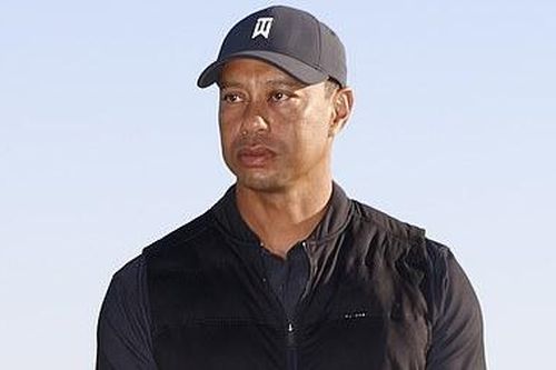 Huyền thoại Tiger Woods nhập viện vì tai nạn xe hơi
