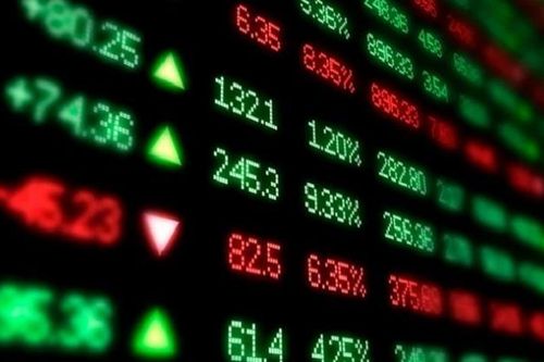 Sắc đỏ ngập tràn, VN-Index giảm mạnh nhất từ sau Tết Tân Sửu