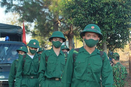 Thanh niên Gia Lai nhập ngũ trong điều kiện đặc biệt