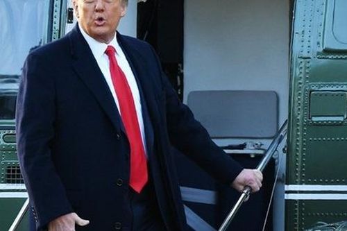Ông Trump kiếm được bao nhiêu tiền trong 4 năm làm Tổng thống Mỹ