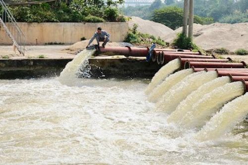 Hà Nội bước vào ngày lấy nước cuối cùng cho vụ Xuân