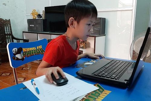 Nhiều bất cập trong dạy và học trực tuyến