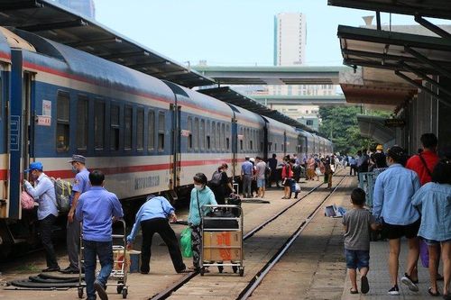 Sau Tết, đường sắt giảm giá vé tới 50%