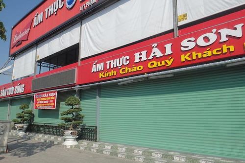 Nhiều dịch vụ ở TP Hồ Chí Minh hoạt động trở lại từ ngày 1-3