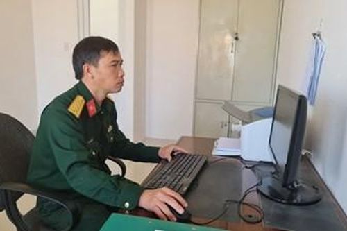 Người cán bộ chính sách tận tụy, gương mẫu