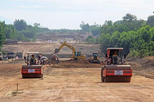 Xây dựng cao tốc Bắc - Nam phía Đông: Nguy cơ khan hiếm vật liệu xây dựng