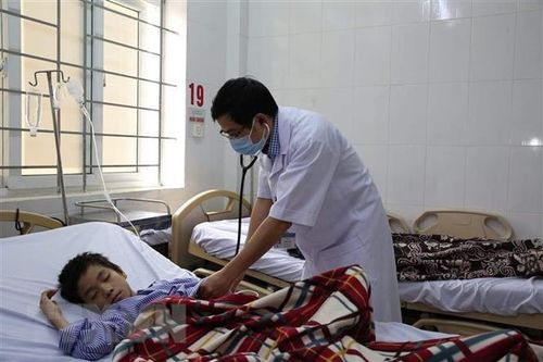 Hà Tĩnh: Ăn thịt bê thui, 8 người bị ngộ độc phải nhập viện