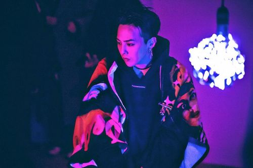 Lộ tin hẹn hò, G-Dragon được dân tình follow Instagram tới tấp