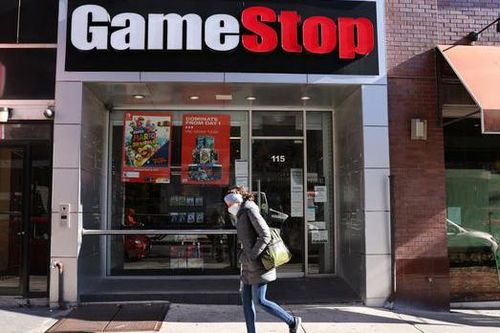Cổ phiếu GameStop bất ngờ tăng gấp đôi, 'cơn điên' trở lại?