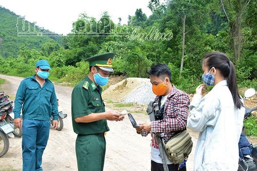 Gác việc riêng, toàn tâm chống dịch