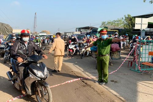 Gia Lai: Hạnh phúc vỡ òa ngày gỡ bỏ giãn cách xã hội