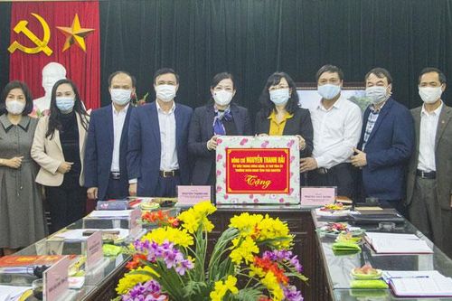 Bí thư Tỉnh ủy làm việc với Hội Văn học Nghệ thuật và văn nghệ sĩ Thái Nguyên