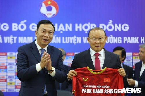 HLV Park Hang Seo: Cố gắng để không chìm đắm vào sự nổi tiếng