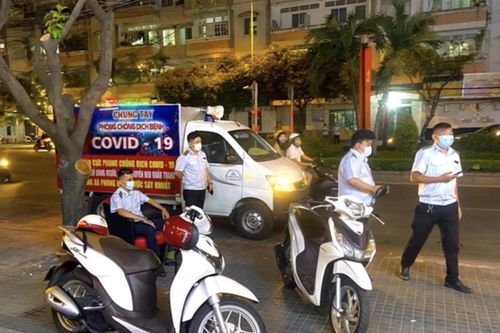 TP.HCM cho mở lại nhà hàng, tiếp tục đóng cửa quán bar
