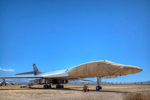 Tại sao Mỹ lại đưa 17 'pháo đài bay' B-1B ra thẳng nghĩa địa máy bay?