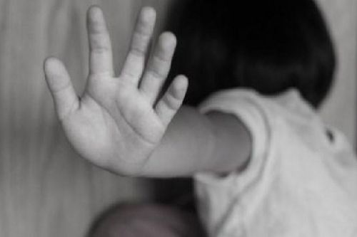 Người đàn ông 45 tuổi dâm ô bé gái cùng khu trọ