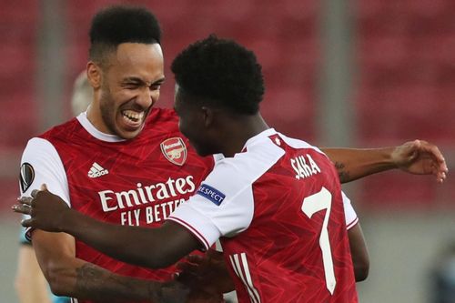 Arsenal vào vòng 16 đội Europa League sau chiến thắng nghẹt thở